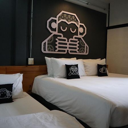 Blu Monkey Hub & Hotel Surat Thani Exterior foto
